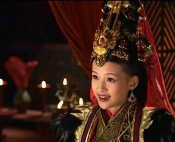 嫌《如懿传》里董洁老？《芈月传》里的那些“少女脸”表示不服！