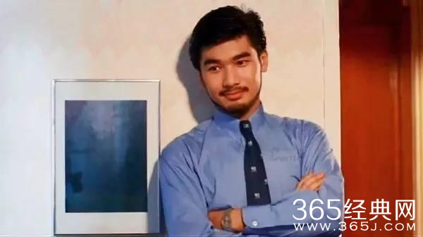 靳东陈道明拍戏被偷拍，喝下午茶被偷拍，关键是被偷拍都太有型