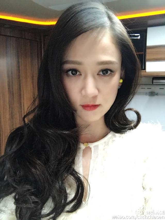 陈乔恩杀青宣布告别长发脸有点歪，长文感动:让我们再多看你一眼