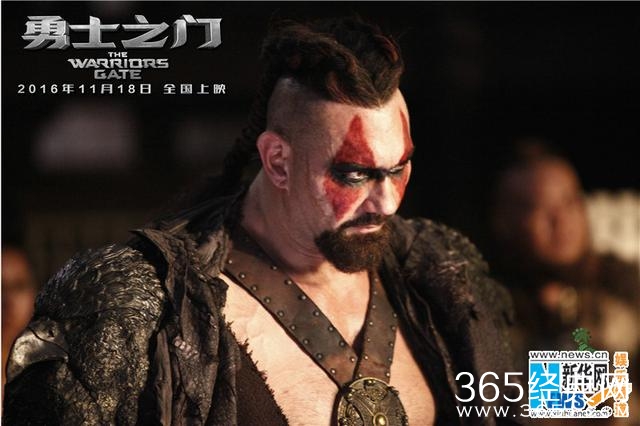 《勇士之门》曝片场特辑 赵又廷倪妮卖萌耍宝