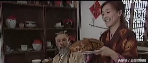 影视剧里的美食：洪七公的叫花鸡，周星驰的烧鸡翅，最后一样亮了