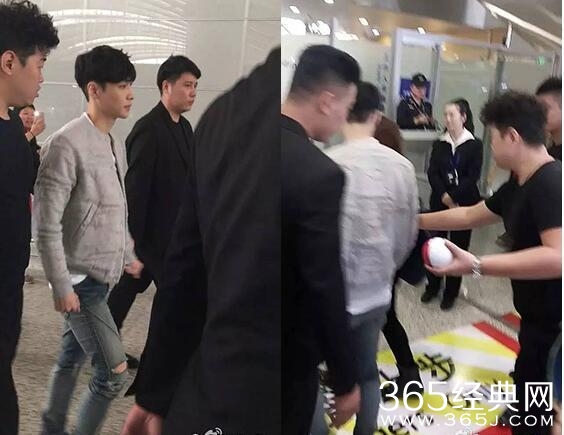 明星过安检的样子~据说鹿晗杨洋张艺兴最有礼貌了！