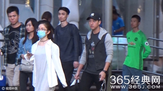 邓紫棋被抓拍与绯闻男友看电影 邓紫棋绯闻男友身份