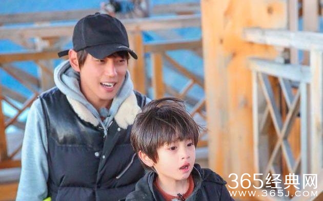 韩国爹真不行，换上向太子后，两条微博就让李亦航在娱乐圈炸了锅