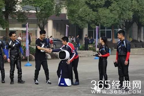 李易峰、鹿晗、撒贝宁、阿拉蕾近期一大波明星涌入江西，发生了啥？