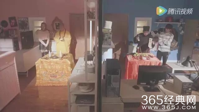 这出中二剧又污又逗，让人看得欲罢不能