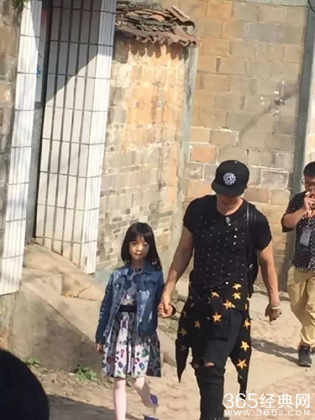 李易峰、鹿晗、撒贝宁、阿拉蕾近期一大波明星涌入江西，发生了啥？