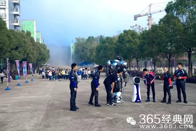 李易峰、鹿晗、撒贝宁、阿拉蕾近期一大波明星涌入江西，发生了啥？