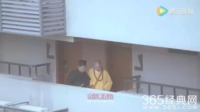 这出中二剧又污又逗，让人看得欲罢不能