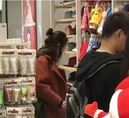 马蓉西安逛10元店被轰走 名创优品店小二厉害了！