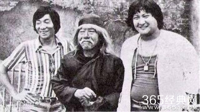 袁小田：捧火成龙，甄子丹的师爹，电影史第一武指，儿女更厉害