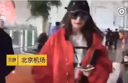 杨幂缺席，大家众说纷飞，唐嫣却说出这句话，瞬间全场掌声！