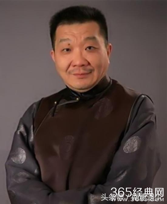 张国立的铁哥们，出道30年演遍了丑角，戏外身份显赫当老总