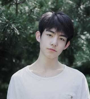 17岁小鲜肉和女友撕逼，这剧情走向看不懂