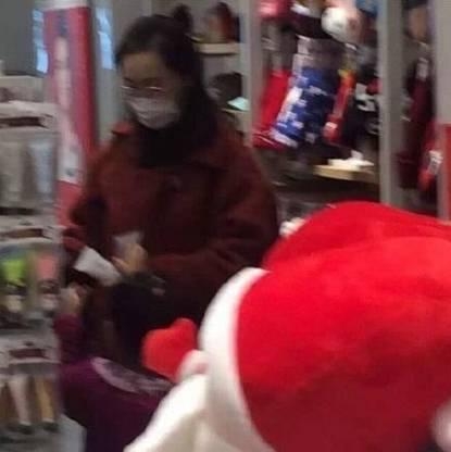 马蓉西安逛10元店被轰走 名创优品店小二厉害了！