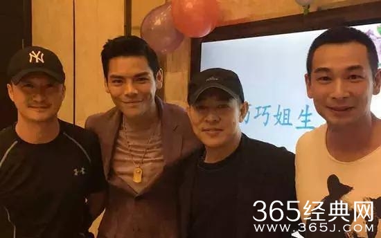 别不承认了，你们都羡慕景甜