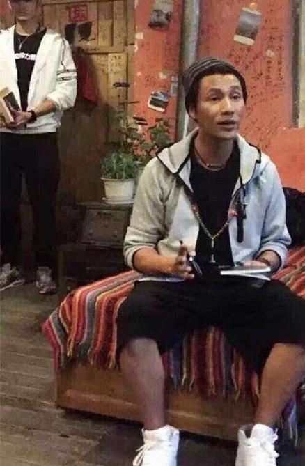 原来林丹陈赫陈坤宋小宝这些长得不像的人也能撞脸！