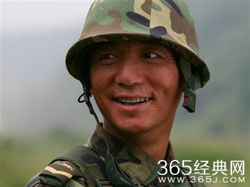 开播10周年，《士兵突击》主演生存现状全揭秘，宝强最凄惨？