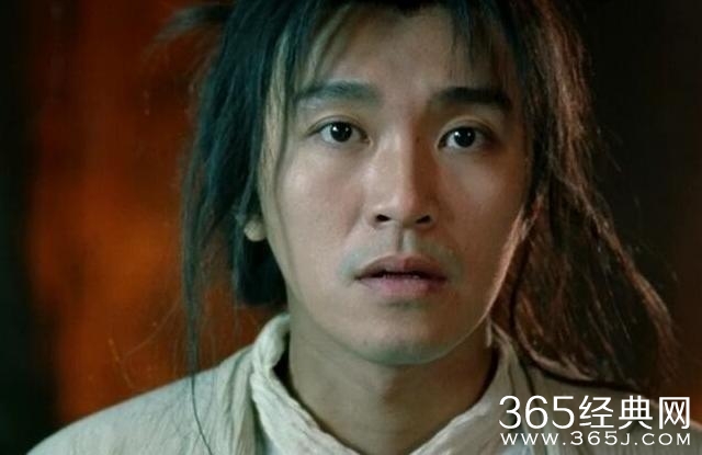 周星驰情怀揽金30亿，他也有样学样却被喷炸！网友：找柯震东去