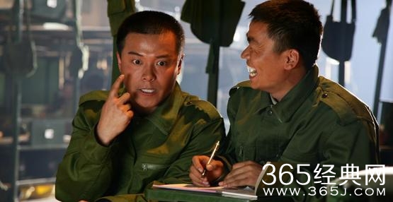开播10周年，《士兵突击》主演生存现状全揭秘，宝强最凄惨？
