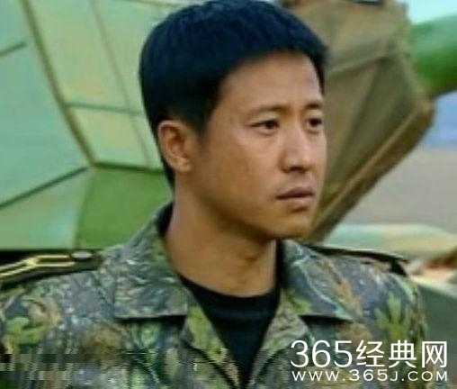 开播10周年，《士兵突击》主演生存现状全揭秘，宝强最凄惨？
