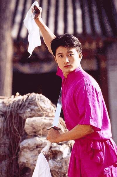 甄子丹暗讽吴京花拳绣腿不配做功夫巨星？李小龙功夫并非天下第一