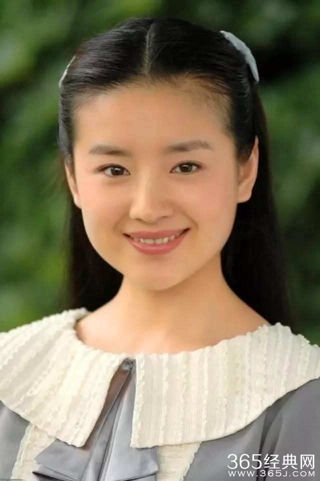 你可以鄙视王大治的容貌，但你要佩服他的艳福！