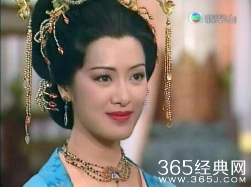 退出香港娱乐圈的明星中，为何卖保险的最多？还有人卖鱼蛋、贴膜