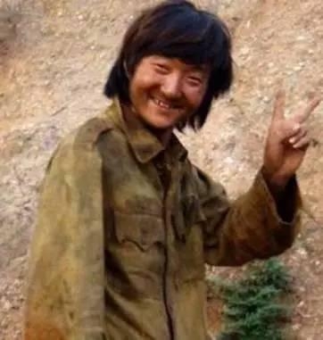 你可以鄙视王大治的容貌，但你要佩服他的艳福！