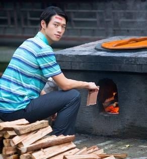 奶奶为找欧巴让孙子穿越 国产剧的脑洞开成这样了！