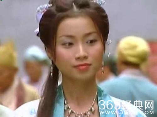 退出香港娱乐圈的明星中，为何卖保险的最多？还有人卖鱼蛋、贴膜