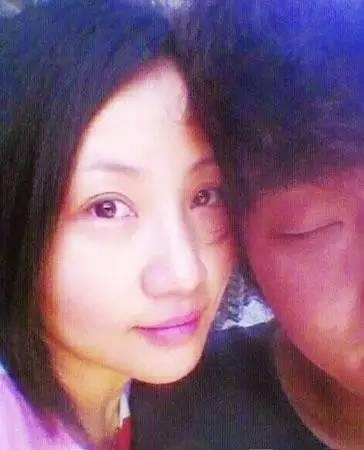 你可以鄙视王大治的容貌，但你要佩服他的艳福！