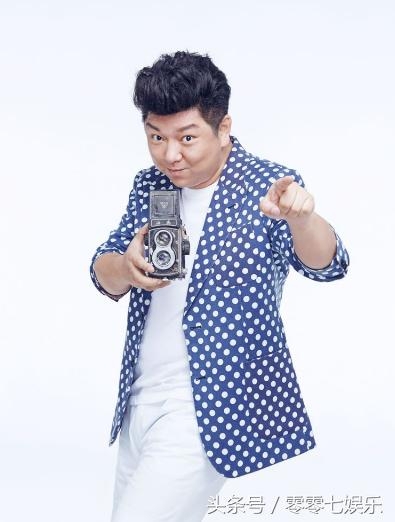 因士兵突击出道，跑多年龙套演盗墓走红，长相不帅老婆却很漂亮