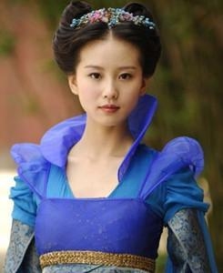 唐嫣和杨幂差了一千万粉丝，刚获影后的马思纯这个粉丝数好尴尬啊