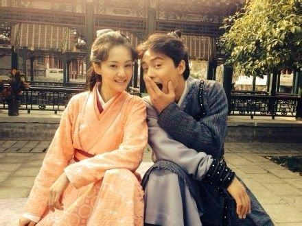 郑爽妹子霸屏2017一整年！最后那部，郑爽张翰要复合的节奏？