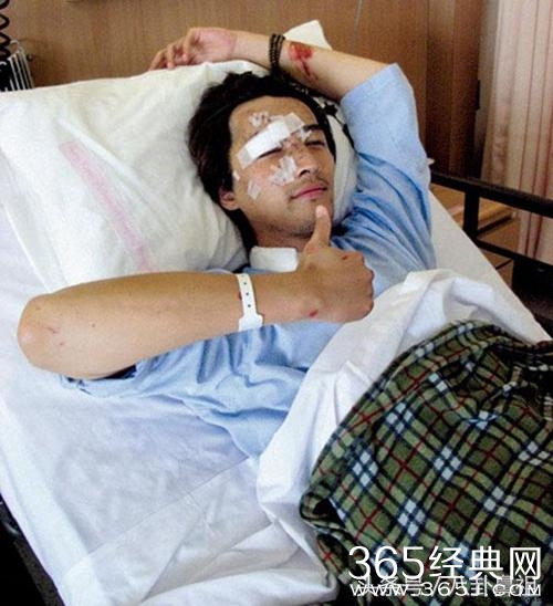 金庸说这位演员终成大器，现今果真火得一塌糊涂，眼光真准