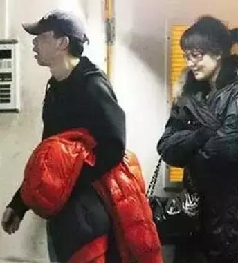 王朔评冯小刚：欺下必定媚上