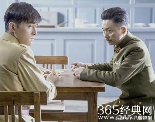 金庸说这位演员终成大器，现今果真火得一塌糊涂，眼光真准