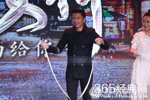 谢霆锋决战食神秀厨艺 杜海涛:他的车就是个厨房