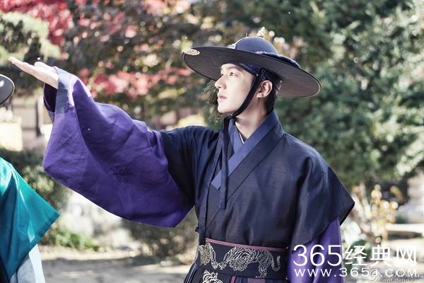 蓝色大海的传说李敏镐剧照公开 李敏镐变身傲娇骗子