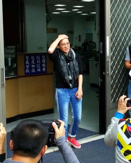 曾宝仪车祸是怎么回事 曾宝仪被酒驾司机撞伤