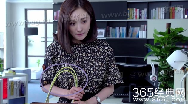 杨幂亲爱的翻译官竟然发现穿帮镜头