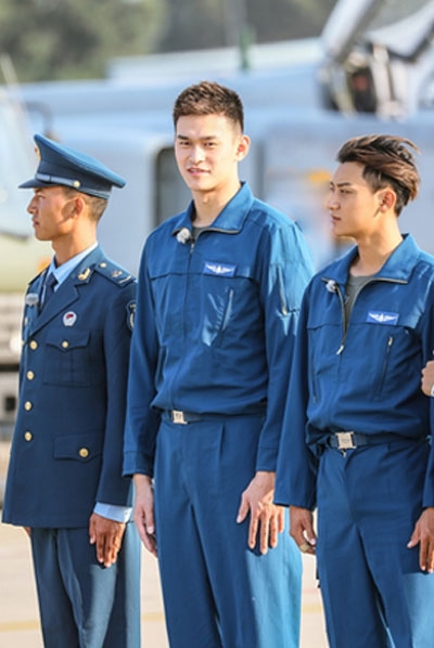 真正男子汉第二季黄子韬拿第一 真正男子汉第二季新兵空一师再遇拉一等