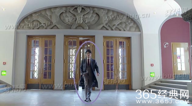 杨幂亲爱的翻译官竟然发现穿帮镜头