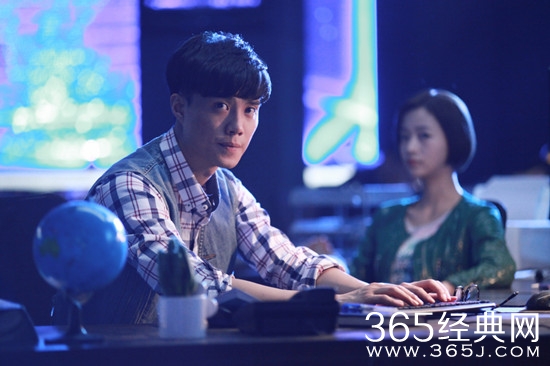 守卫者浮出水面即将开播 守卫者付出水面高爽与靳东同框飚戏