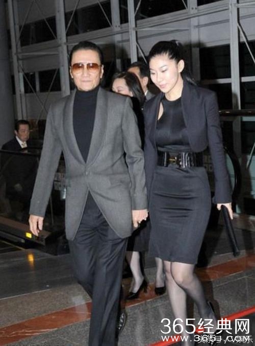 谢霆锋当哥哥是真的吗 网曝谢贤49岁女朋友COCO已经怀孕