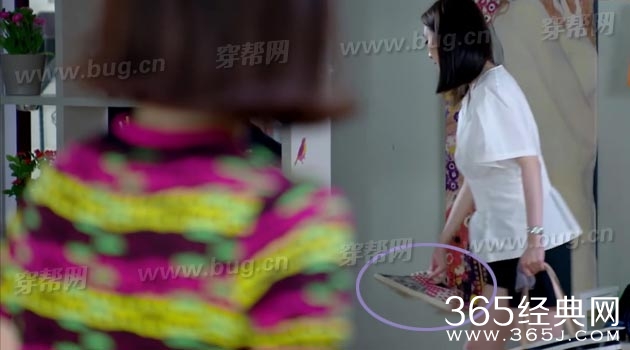 盘点杨幂亲爱的翻译官哪些好笑的穿帮镜头