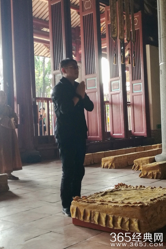 李连杰生了什么病 李连杰自称命不久矣还能活多久