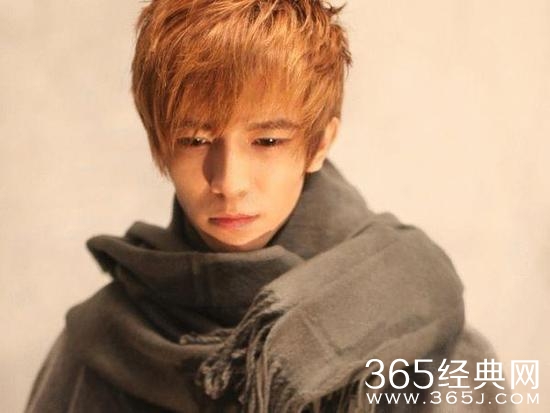 《爵迹》为什么停更 郭敬明视力不佳是真的吗