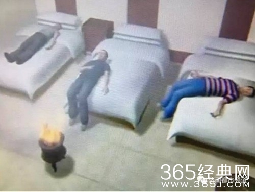 四网友相约济南烧炭自杀！一人中途后悔打120